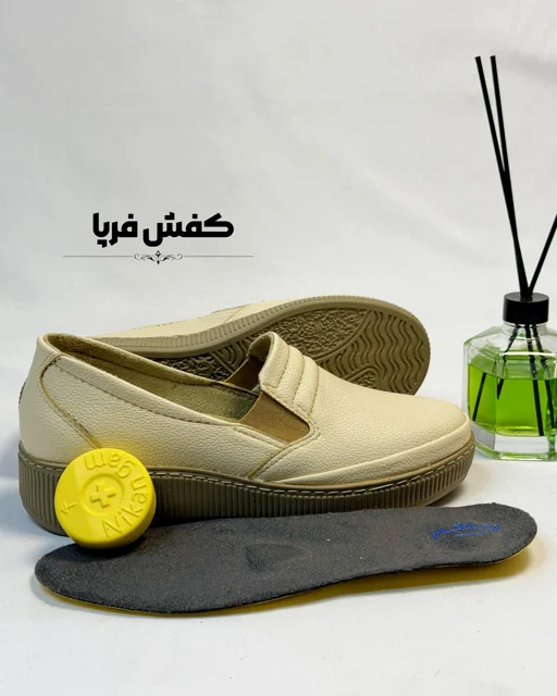 رنگ بژ دارای پد خار پاشنه
